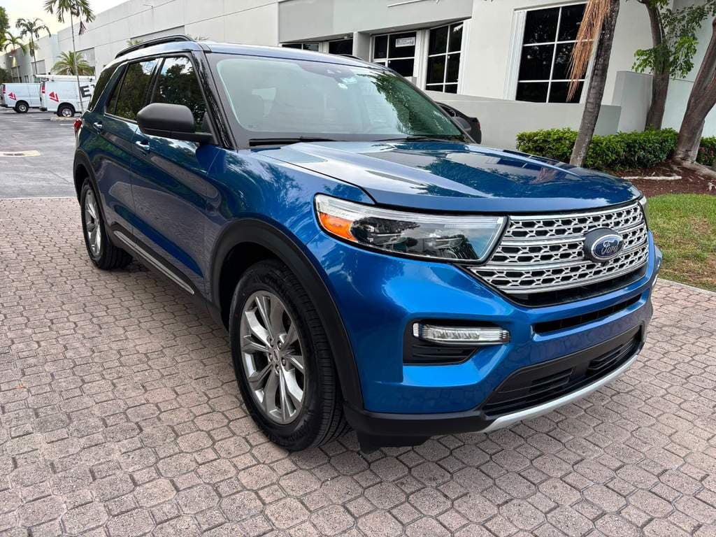 2022 Ford EXPLORER XLT XLT — photo 1